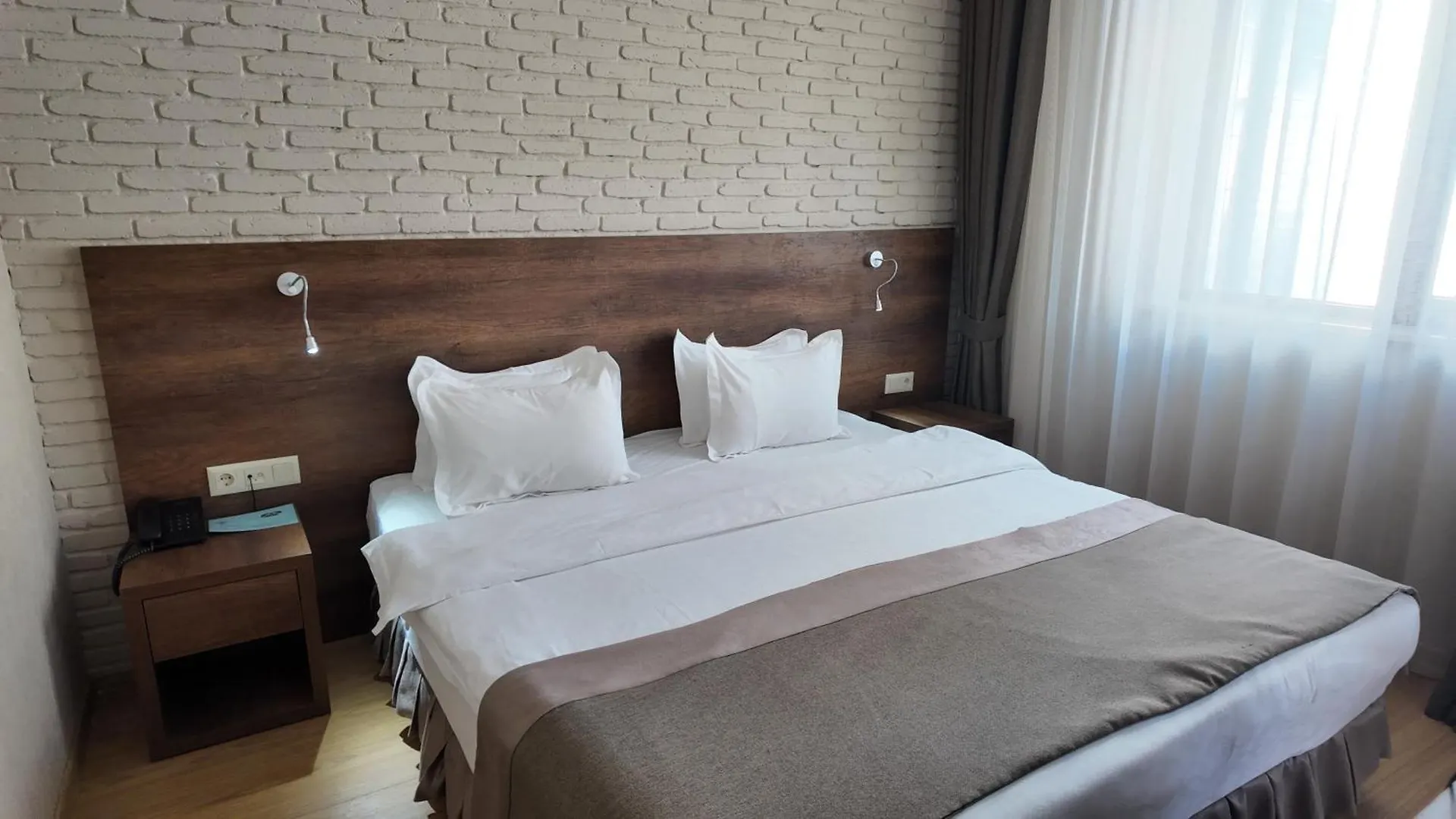 Metekhi Line Hotel Τυφλίδα Γεωργία