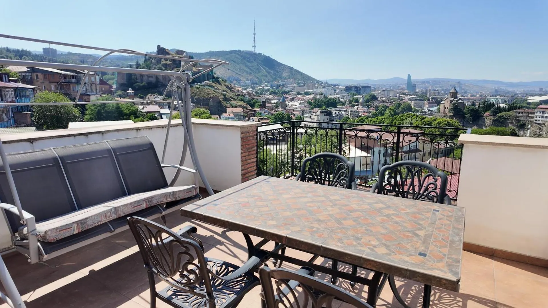 Metekhi Line Hotel Τυφλίδα