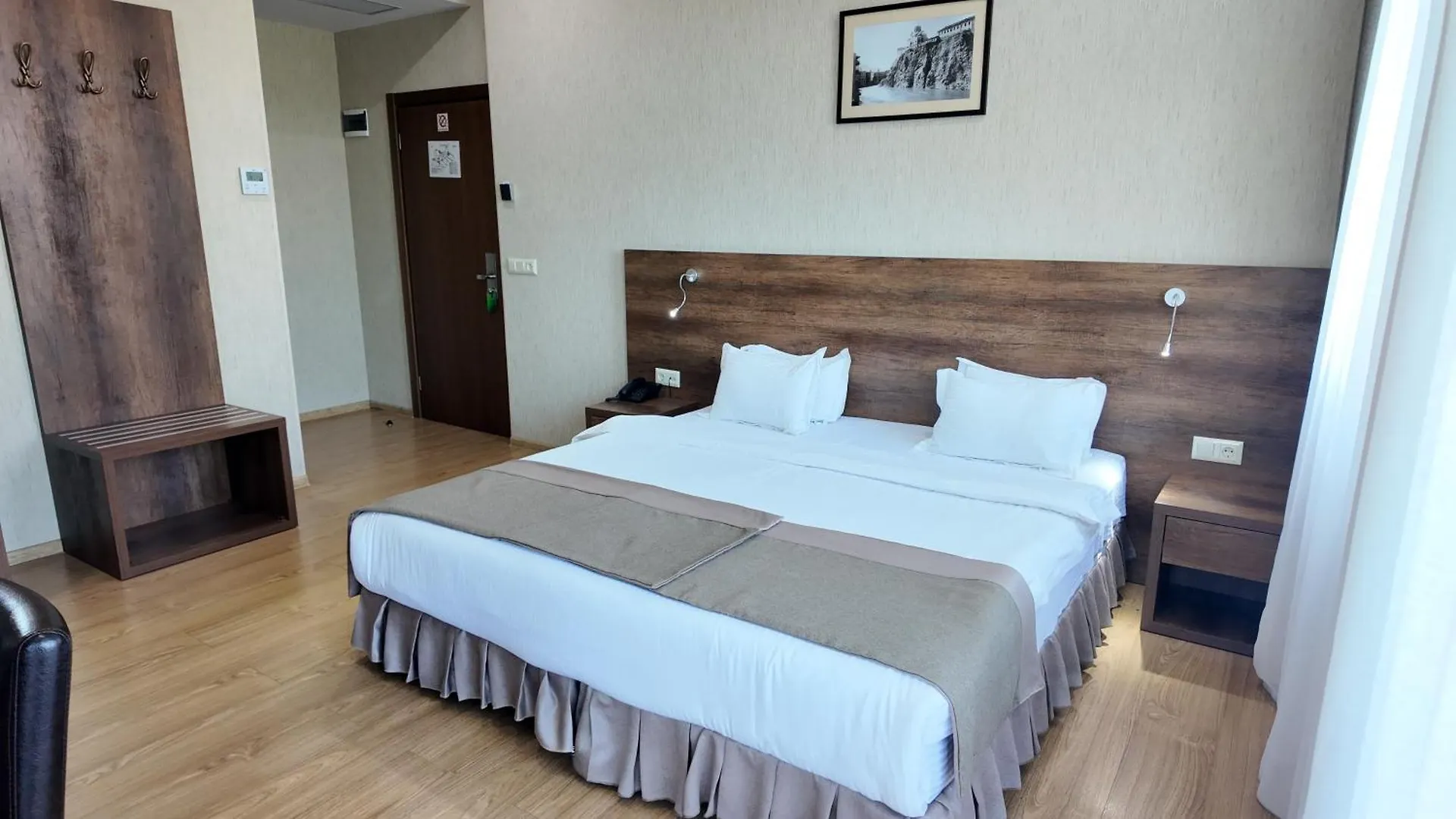 Metekhi Line Hotel Τυφλίδα 4*,  Γεωργία