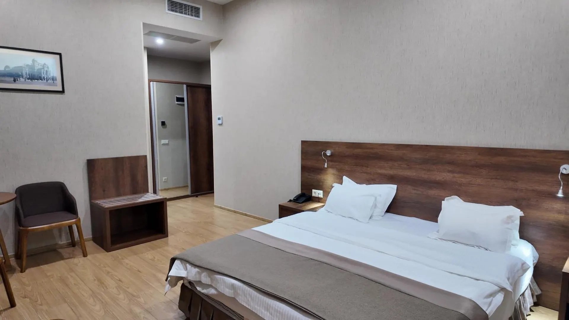 Metekhi Line Hotel Τυφλίδα